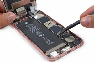 Особенности ремонта Apple iPhone