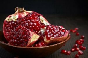 Гранат: полезные свойства и блюда