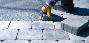 На что обратить внимание при выборе тротуарной плитки?