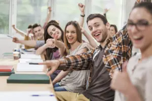 Как выбрать правильный путь после 9 класса: перспективы и возможности с Университетом Синергия