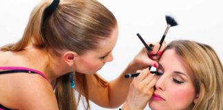 Как правильно выбрать курсы макияжа?